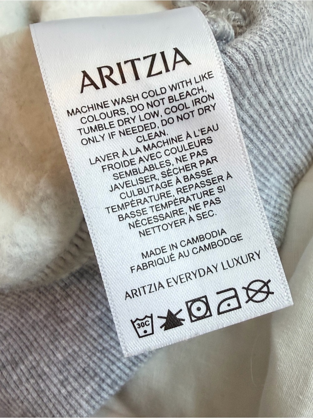 Aritzia Sweatfleece Mega Fit Cropped Crewneck - Picture 10 of 11
